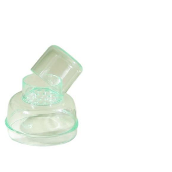 Anthropologie Lucia Acrylic Textured Green Cocktail Shaker - Picture 3 of 4